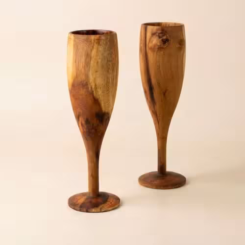Timeless Wooden Wine Glasses (Pair)